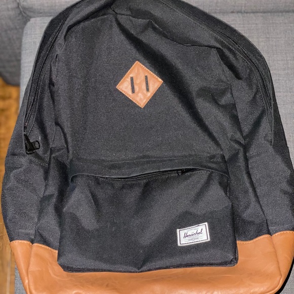 Hershcel Black Commuter Backpack - Picture 2 of 2